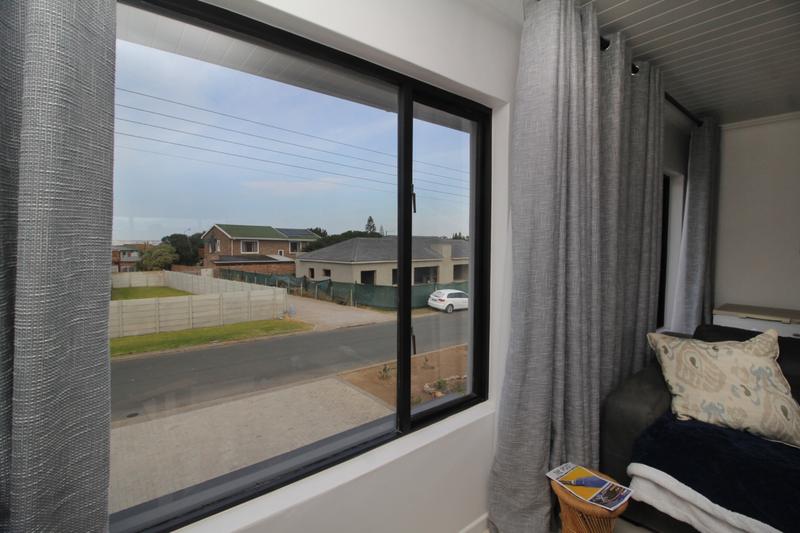 5 Bedroom Property for Sale in Fraaiuitsig Western Cape